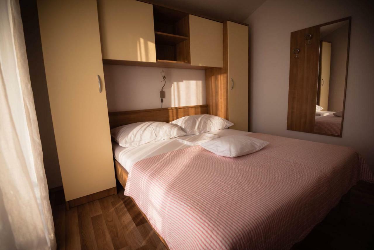 Apartmani Bare I Danica Grebaštica Exteriér fotografie