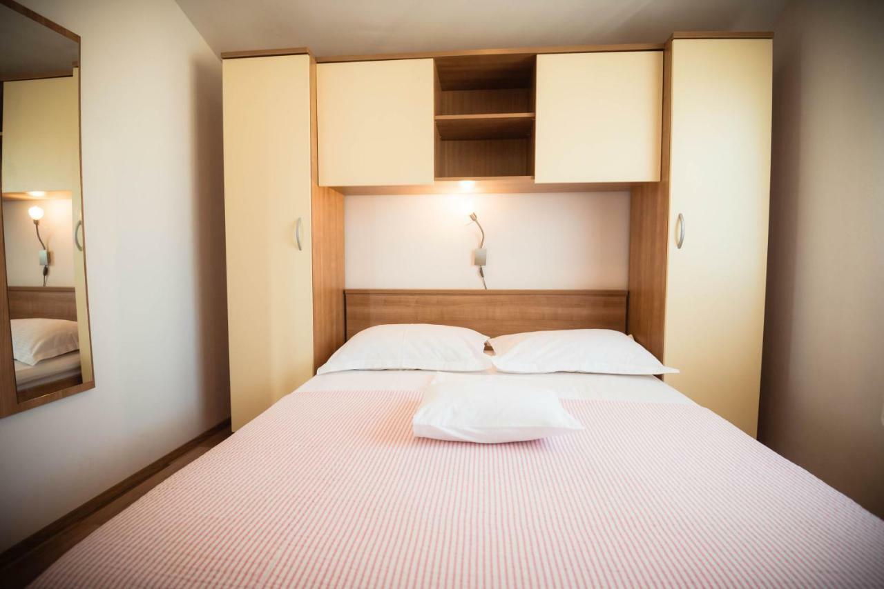 Apartmani Bare I Danica Grebaštica Exteriér fotografie